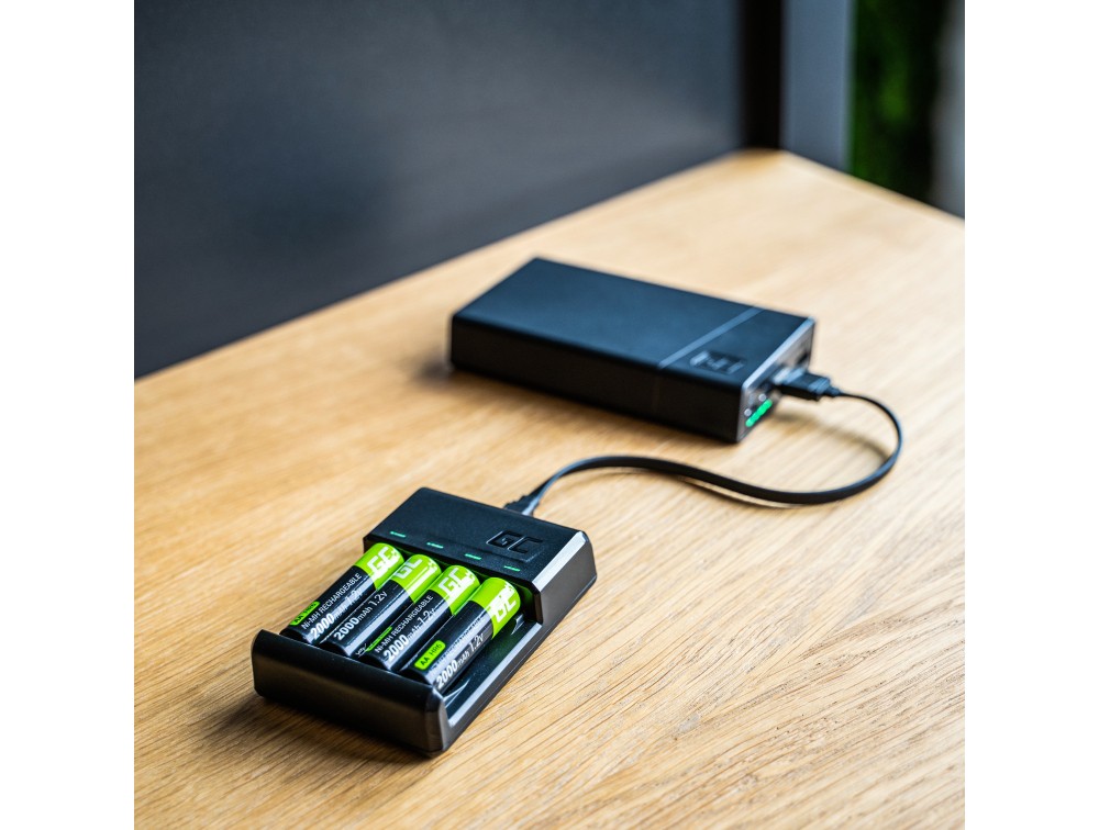 *Green Cell VitalCharger Nabíječka Set AA baterií s Micro USB a USB-C portem + baterie 4xAA 2000mAh